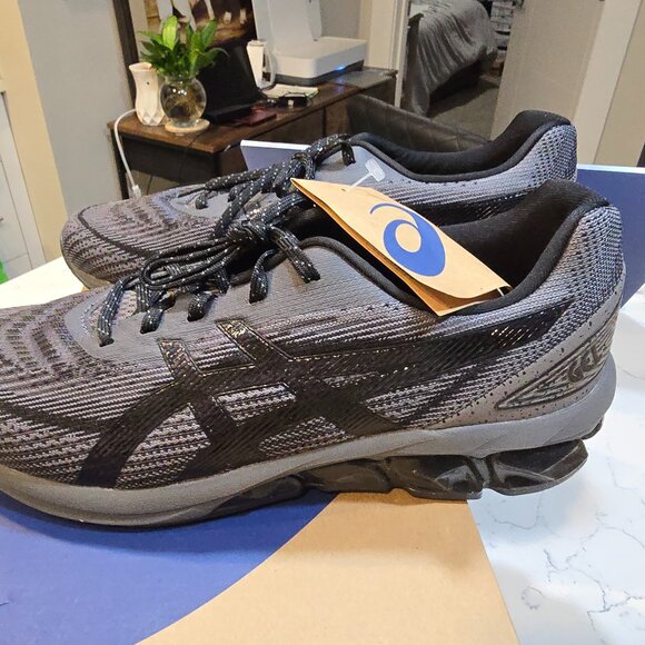 Asics Gel-Quantum 180 VII Running Shoe Sneaker Mens Size 12 CARBON BLACK NEW - Picture 1 of 7